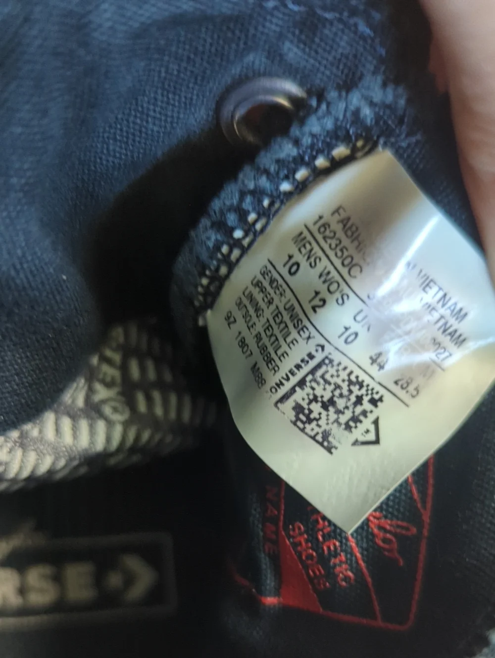 N/A converse size